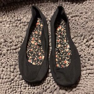 Black flats size 11